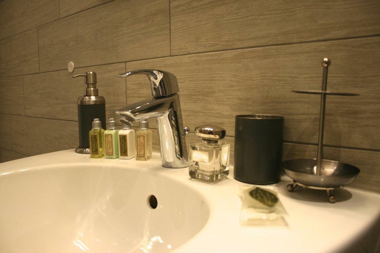 Domi Apartments Wellness Pompei Pompeia Quarto foto